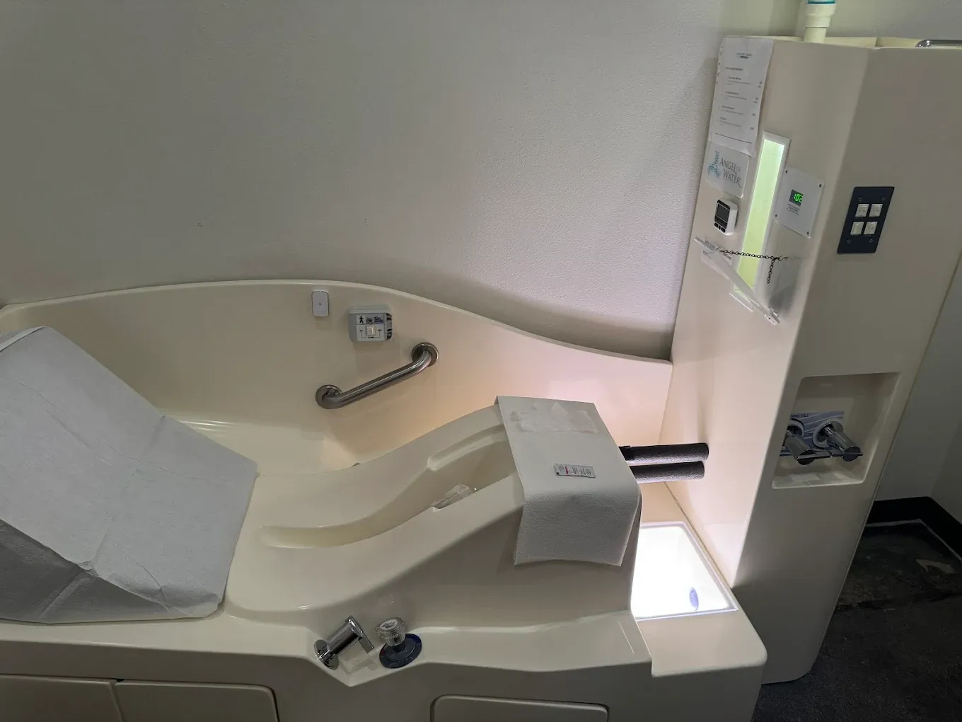 Colon hydrotherapy machine at Gravity One Studio
